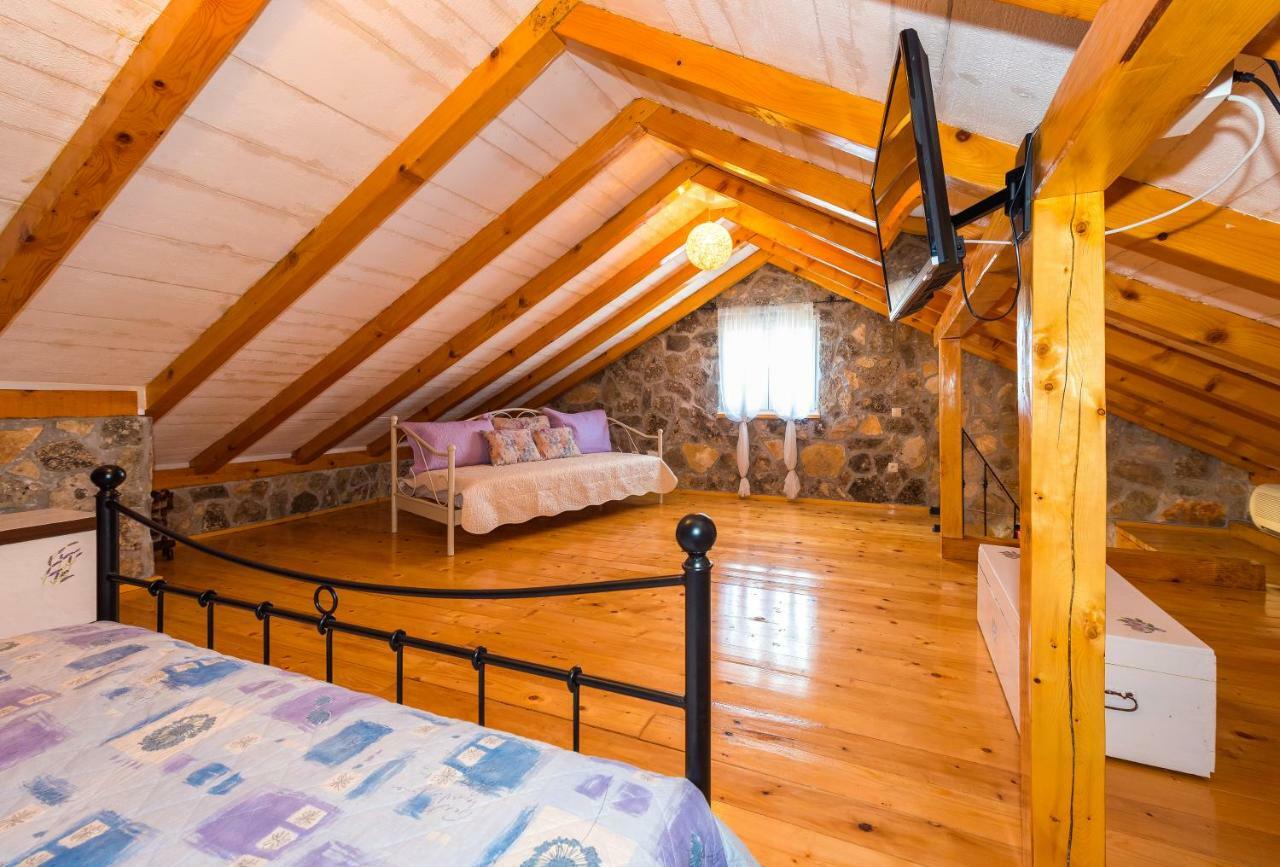 Holiday Home Vlatka Lozovac Luaran gambar